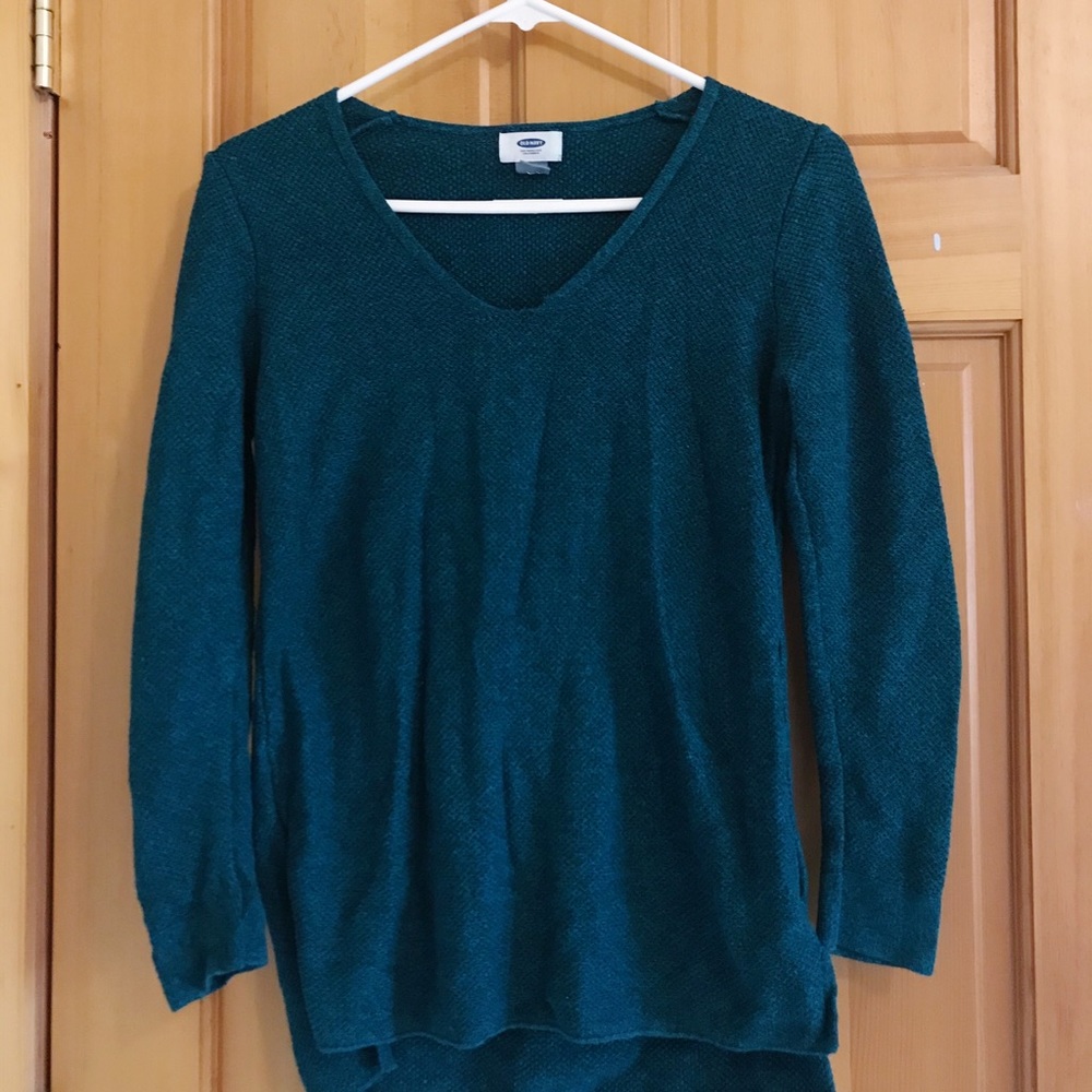 Cute sweater!!